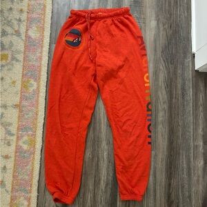 Orangish red av sweatpants look brand new worn once size small